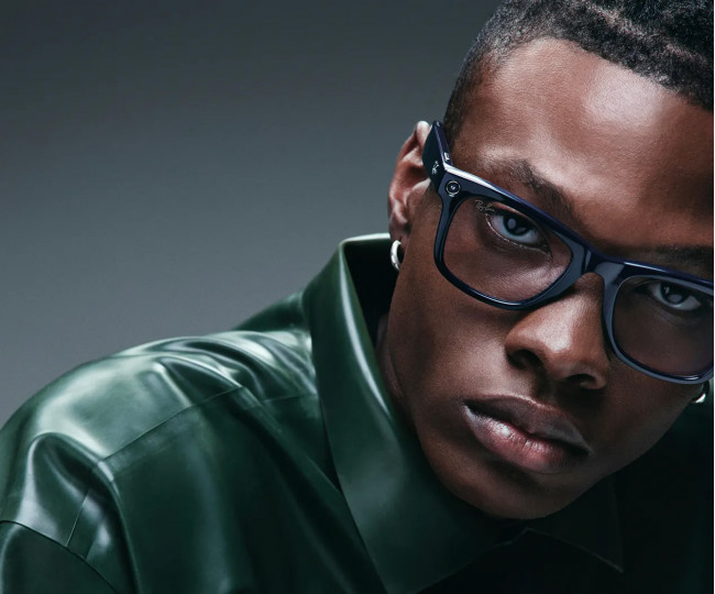 Смарт-очки Ray-Ban Meta Wayfarer (Gen 2) Shiny Cosmic Blue, Lens color :Clear to Sapphire